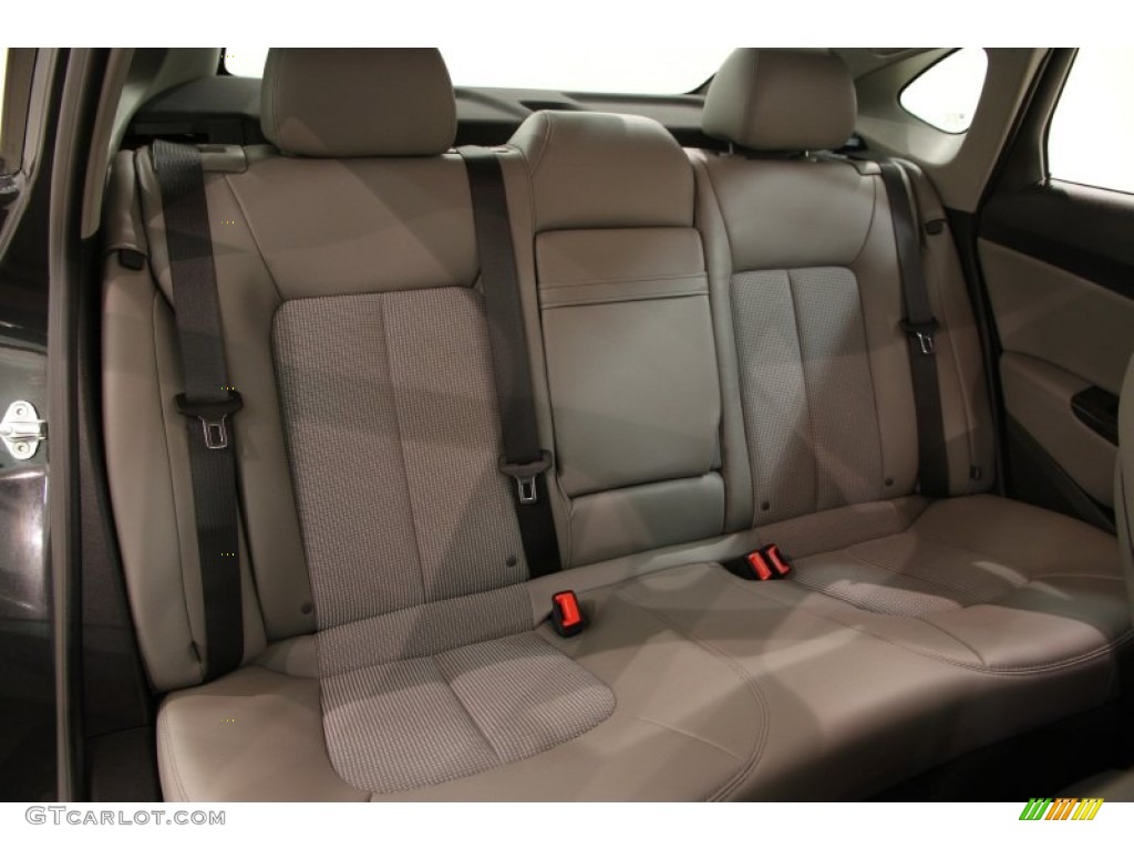 Medium Titanium Interior 2014 Buick Verano Convenience Photo #90871544