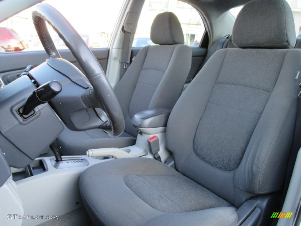 2006 Spectra SX Sedan - Clear Silver / Gray photo #10