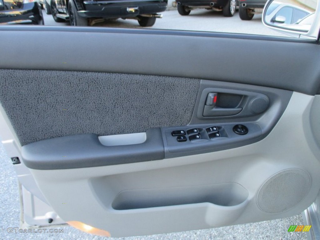 2006 Spectra SX Sedan - Clear Silver / Gray photo #22