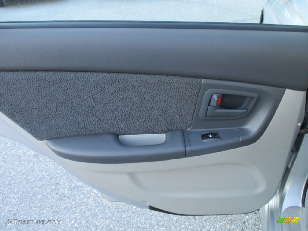 2006 Spectra SX Sedan - Clear Silver / Gray photo #23