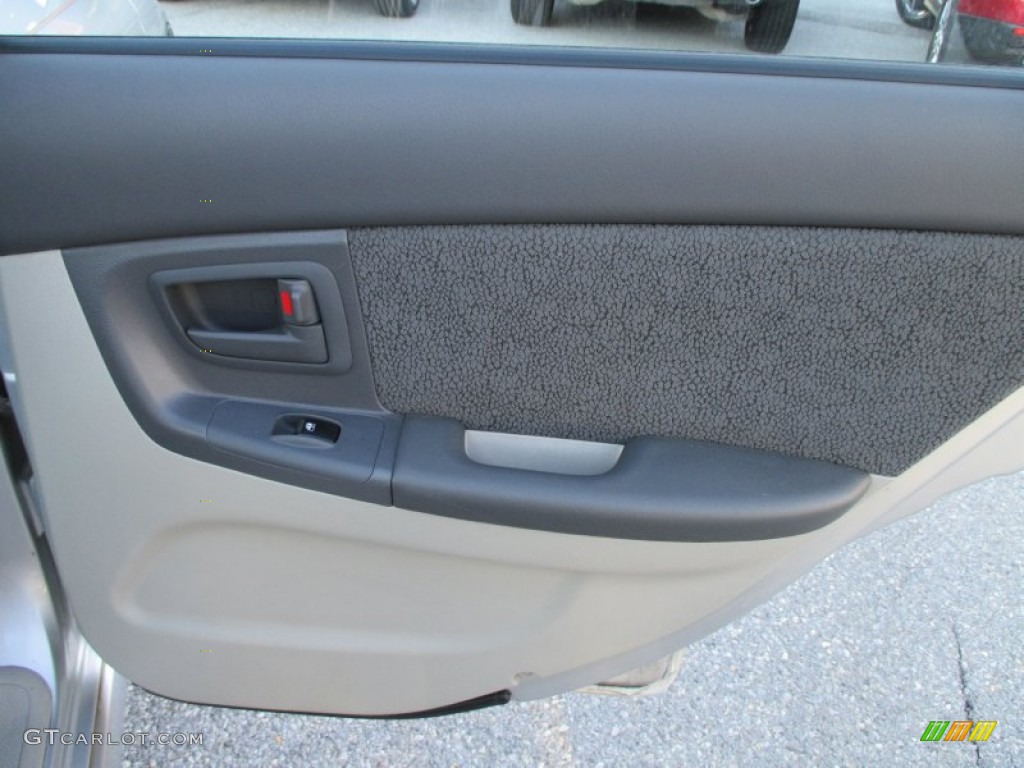 2006 Spectra SX Sedan - Clear Silver / Gray photo #24