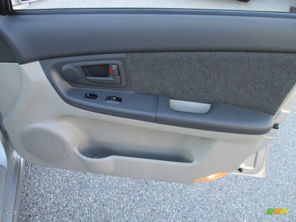 2006 Spectra SX Sedan - Clear Silver / Gray photo #25