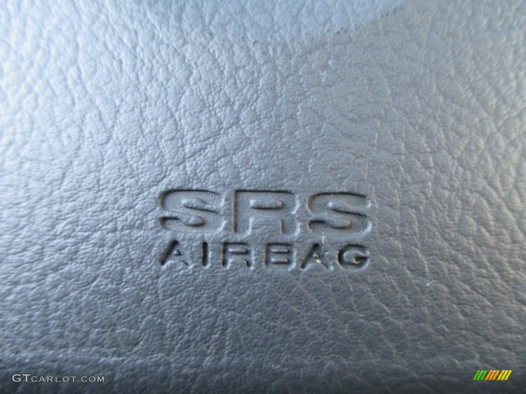 2006 Spectra SX Sedan - Clear Silver / Gray photo #38