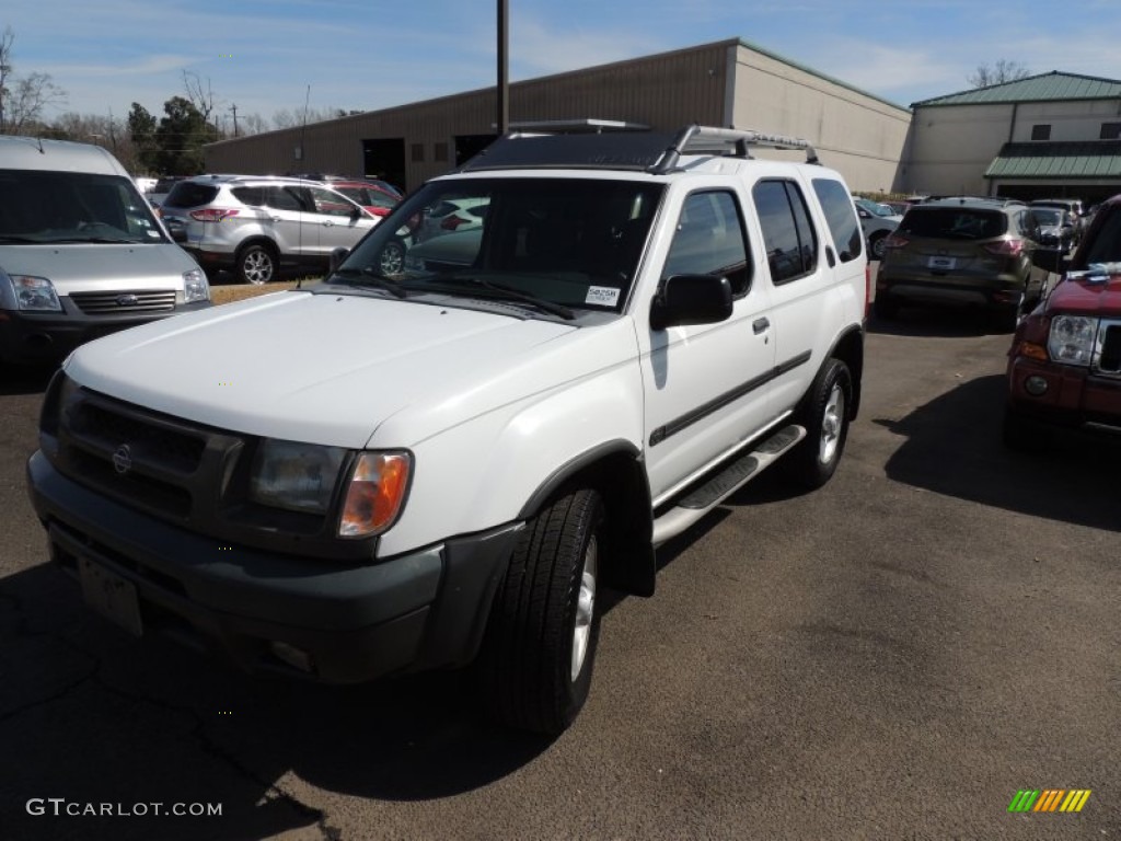 2001 Xterra SE V6 - Cloud White / Dusk Gray photo #2