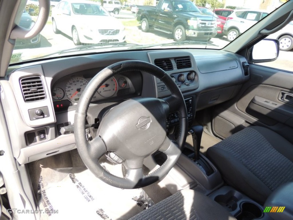 2001 Xterra SE V6 - Cloud White / Dusk Gray photo #4