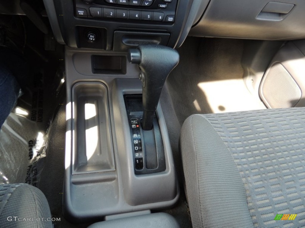 2001 Xterra SE V6 - Cloud White / Dusk Gray photo #19