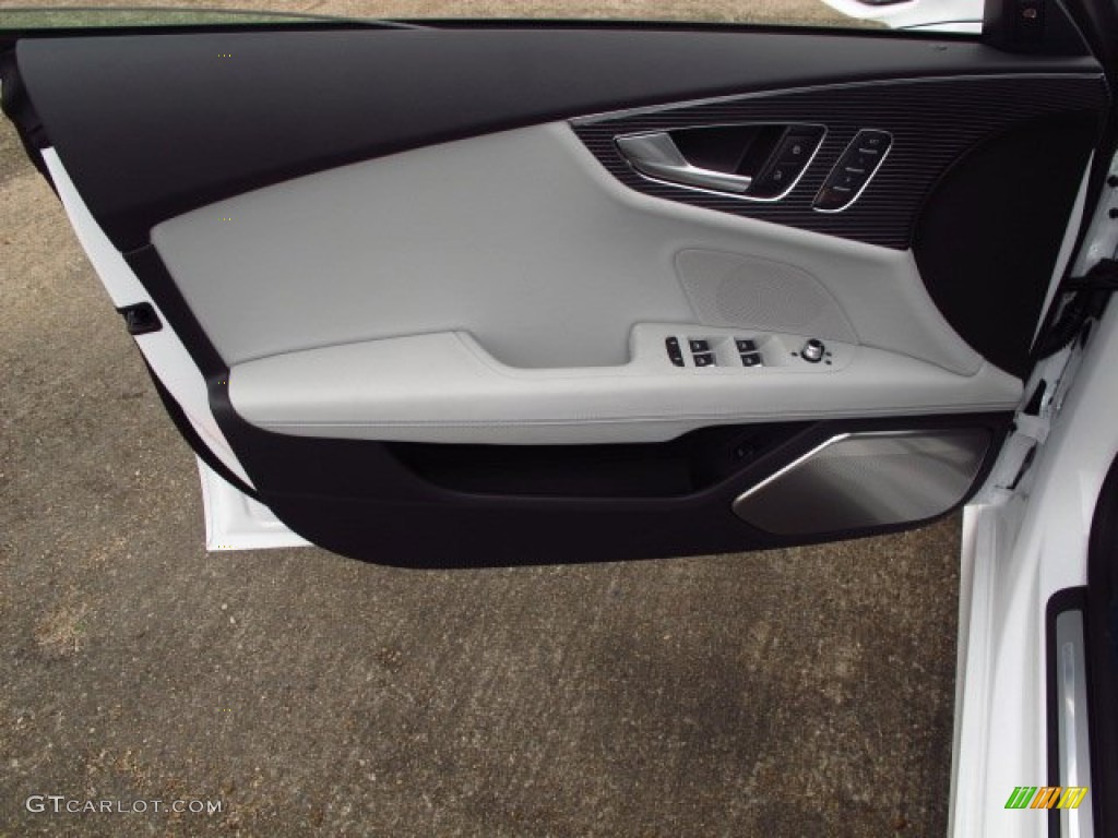 2014 Audi S7 Prestige 4.0 TFSI quattro Lunar Silver w/Diamond Contrast Stitching Door Panel Photo #90877280