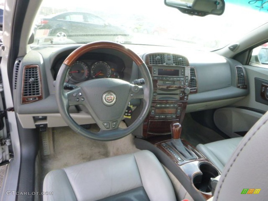 2003 Cadillac CTS Sedan Dashboard Photos