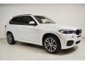 Front 3/4 View of 2014 X5 xDrive35d