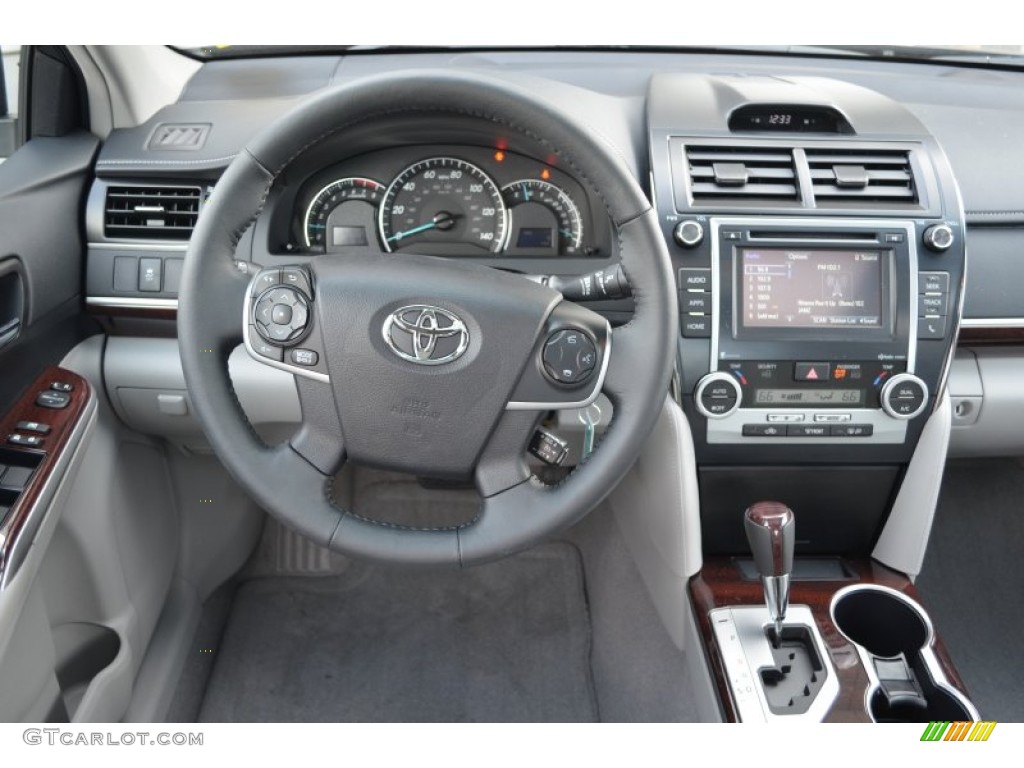 2014 Camry XLE - Magnetic Gray Metallic / Ash photo #11