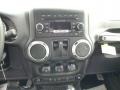 Black - Wrangler Sahara 4x4 Photo No. 15