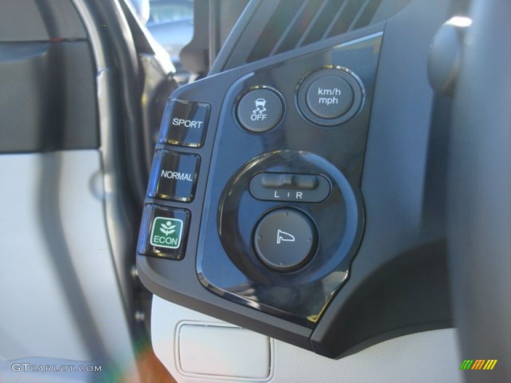 2012 Honda CR-Z EX Sport Hybrid Controls Photos
