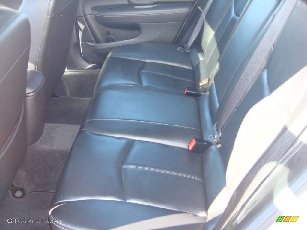 2012 200 Limited Sedan - Bright Silver Metallic / Black photo #10