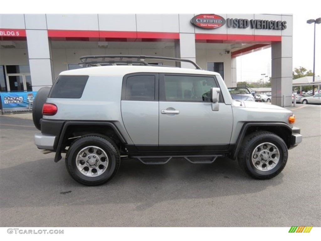 2012 FJ Cruiser 4WD - Silver Fresco Metallic / Dark Charcoal photo #8