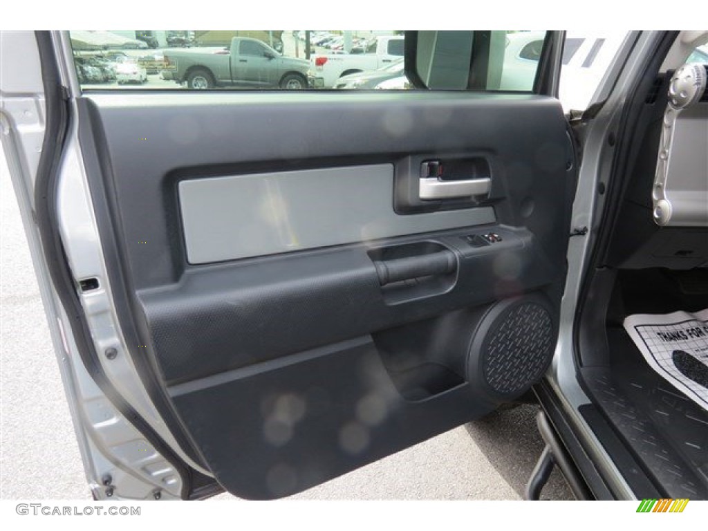 2012 FJ Cruiser 4WD - Silver Fresco Metallic / Dark Charcoal photo #10