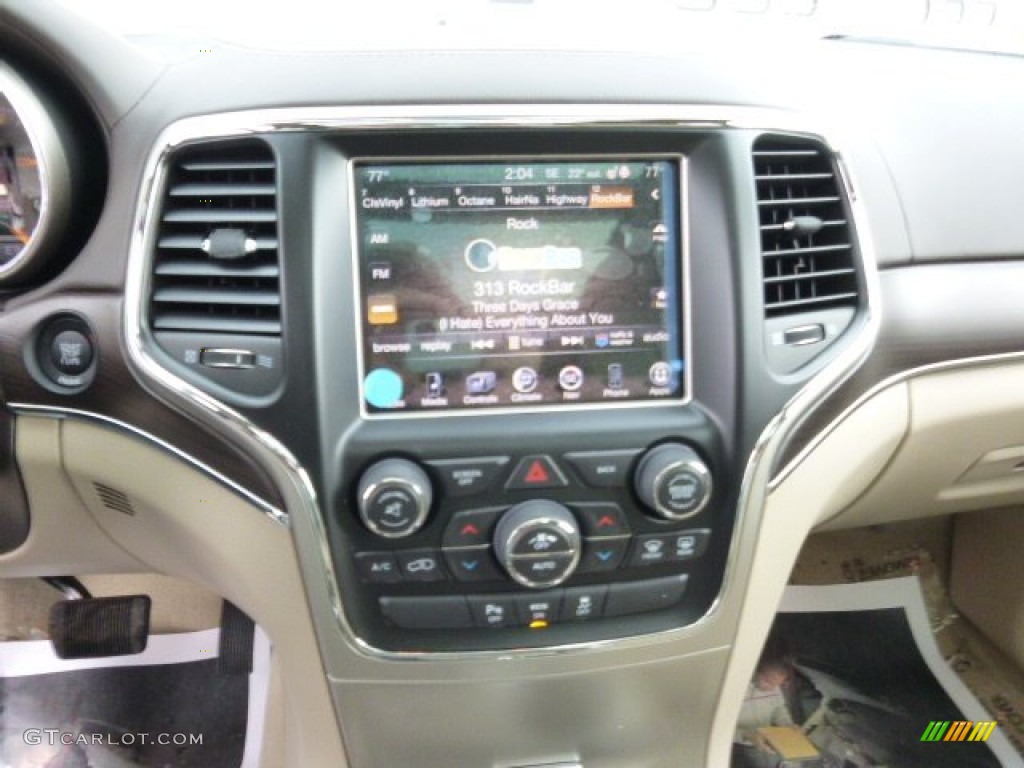 2014 Grand Cherokee Overland 4x4 - Brilliant Black Crystal Pearl / Overland Nepal Jeep Brown Light Frost photo #15
