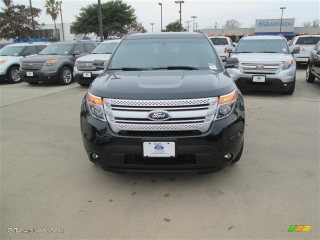 2014 Explorer XLT - Dark Side / Medium Light Stone photo #1