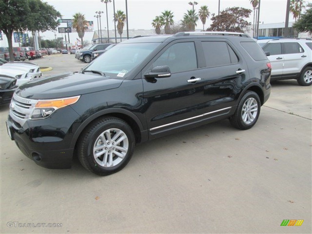 2014 Explorer XLT - Dark Side / Medium Light Stone photo #2