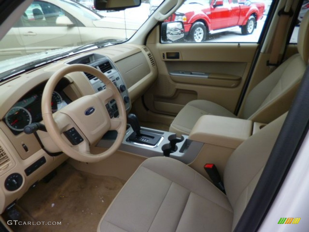 2012 Escape XLT 4WD - White Suede / Camel photo #16