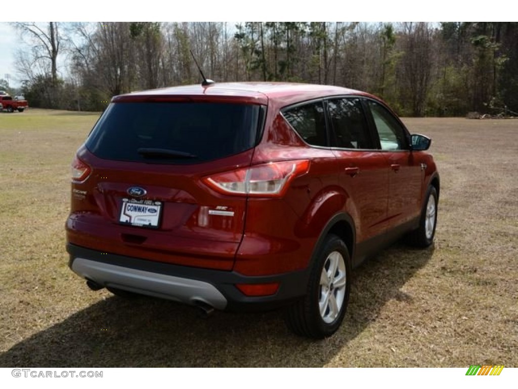 2014 Escape SE 1.6L EcoBoost - Ruby Red / Medium Light Stone photo #5