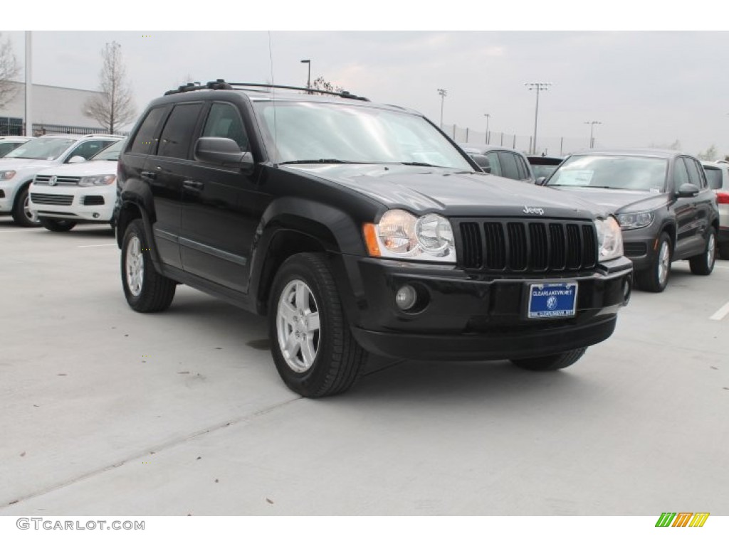 2007 Grand Cherokee Laredo - Black / Medium Slate Gray photo #1