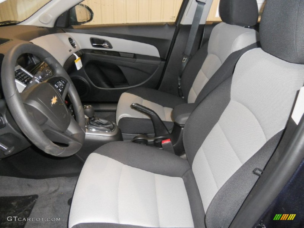 2014 Cruze LS - Atlantis Blue Metallic / Jet Black/Medium Titanium photo #4