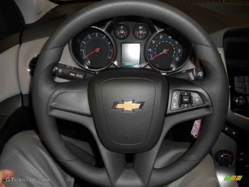 2014 Cruze LS - Atlantis Blue Metallic / Jet Black/Medium Titanium photo #5