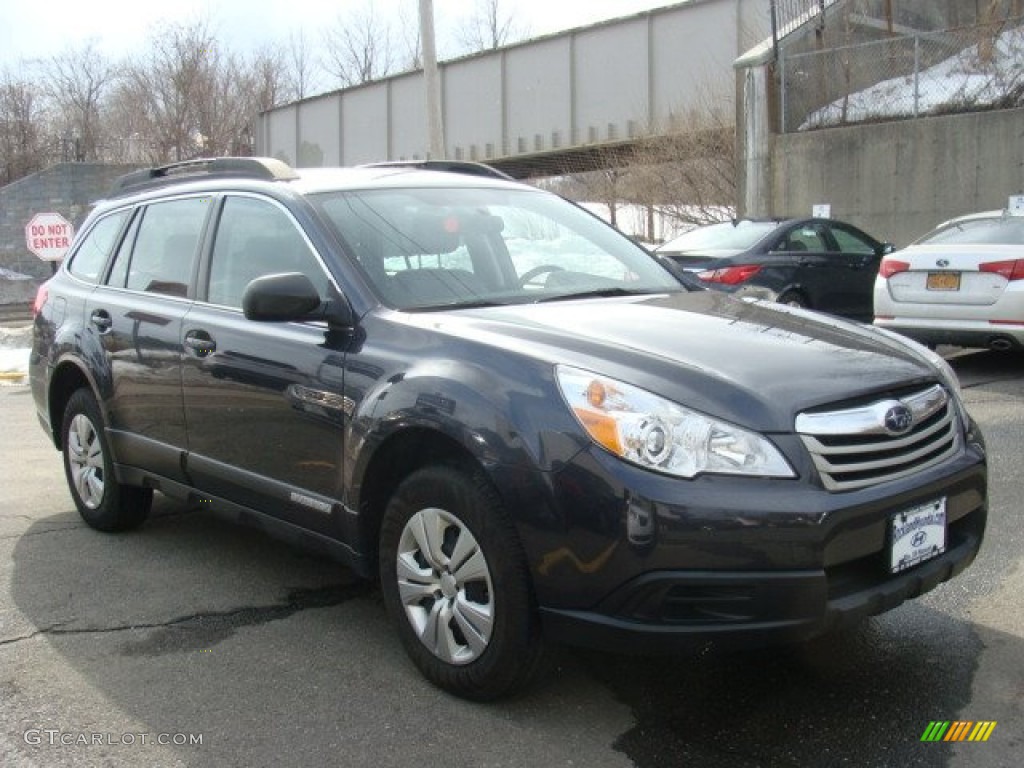 2011 Outback 2.5i Wagon - Graphite Gray Metallic / Off Black photo #3