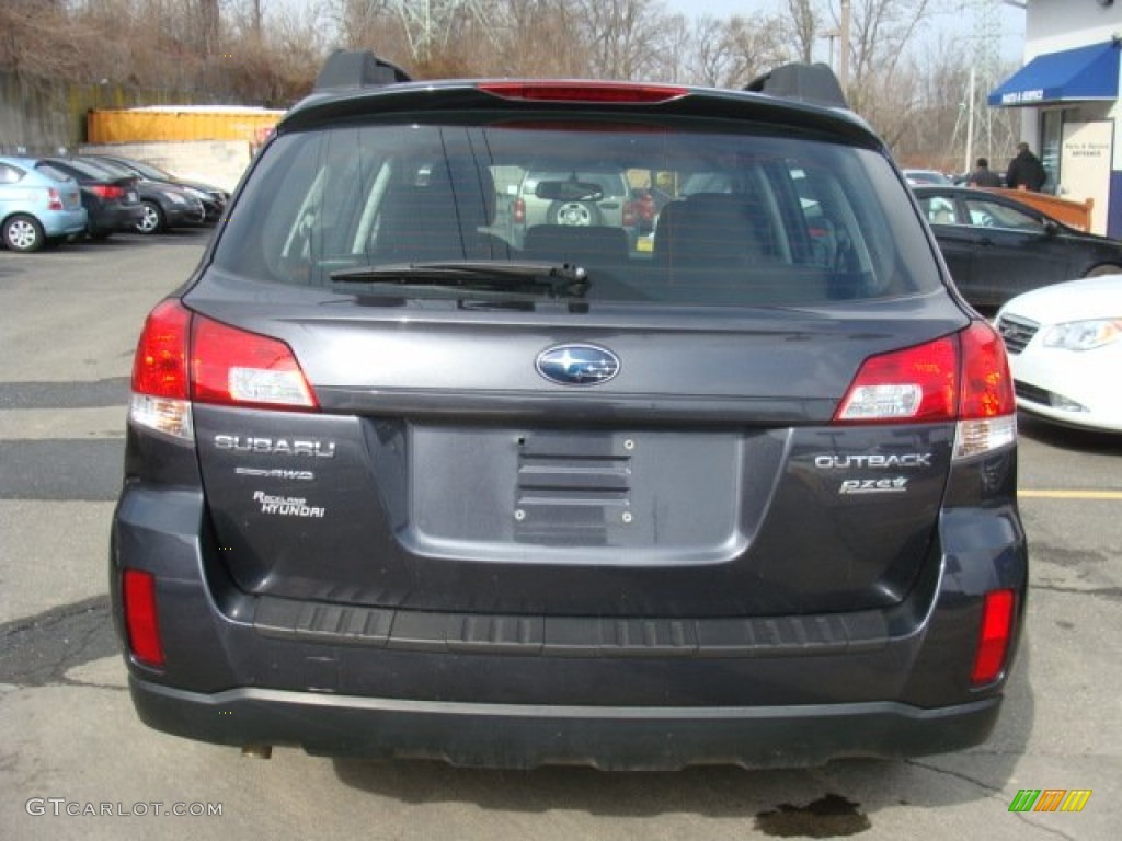2011 Outback 2.5i Wagon - Graphite Gray Metallic / Off Black photo #5