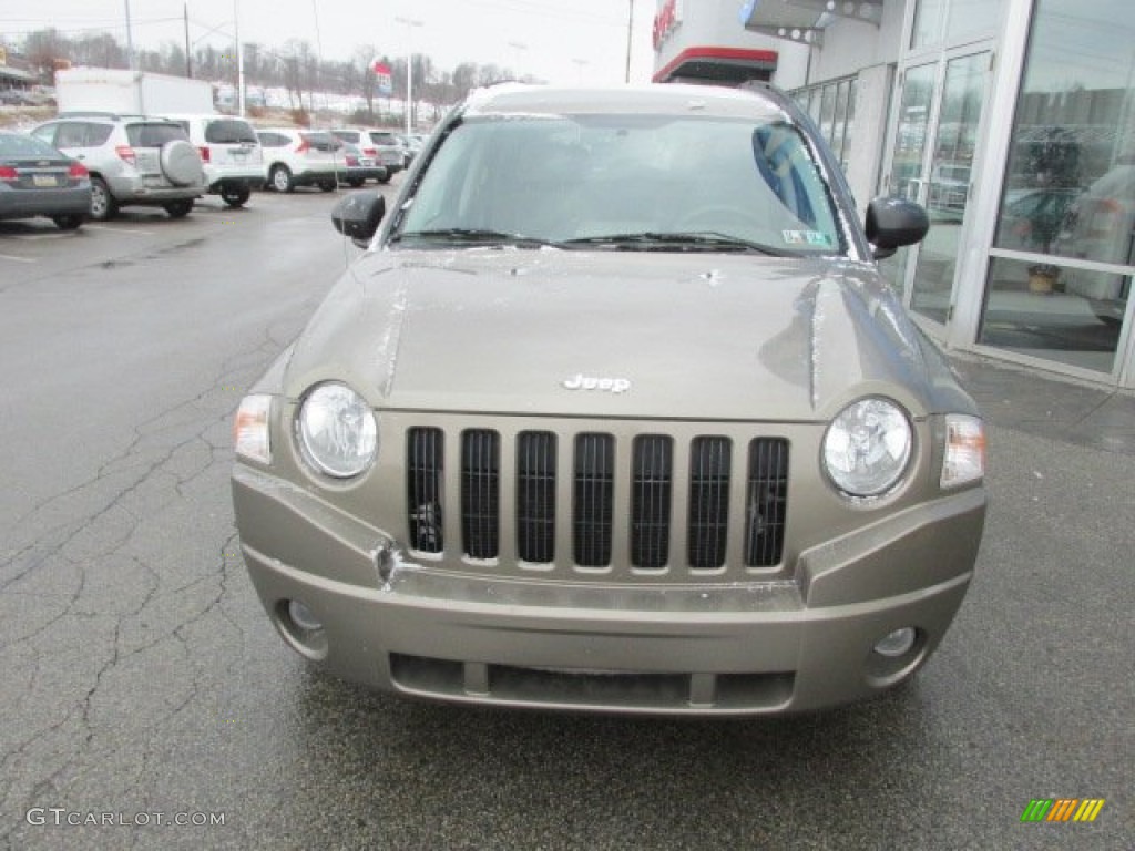 2007 Compass Sport - Light Khaki Metallic / Pastel Pebble Beige photo #4