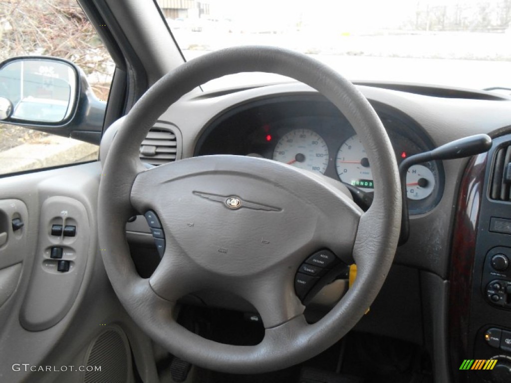 2002 Chrysler Town & Country LX Steering Wheel Photos