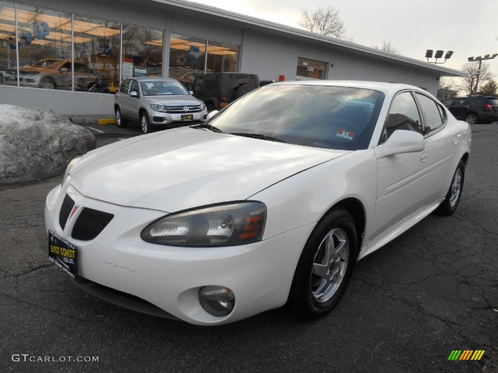 2004 Grand Prix GT Sedan - Summit White / Dark Pewter photo #3