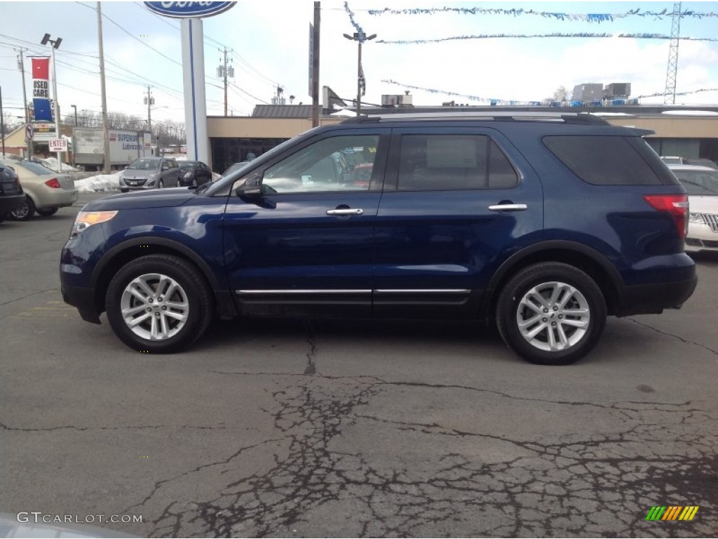 2012 Explorer XLT 4WD - Dark Pearl Blue Metallic / Medium Light Stone photo #4