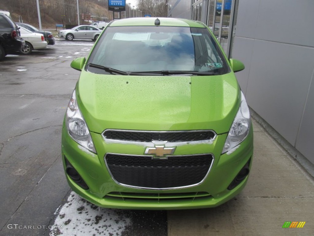 2014 Spark LS - Jalapeno / Silver/Green photo #8