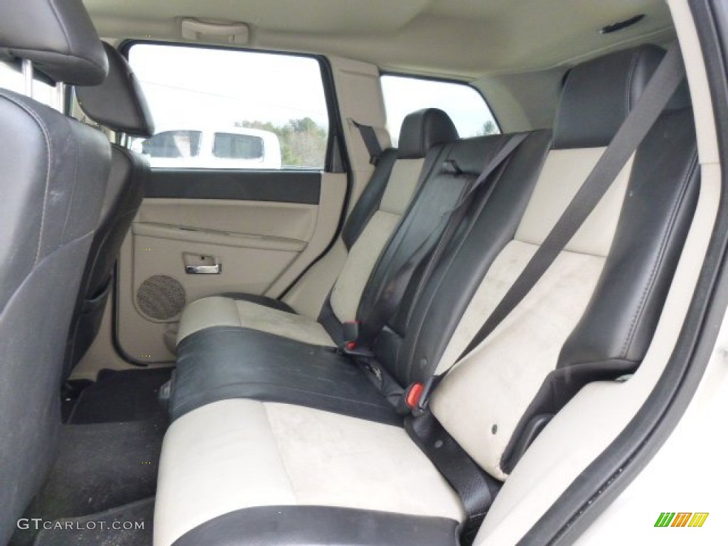 2010 Jeep Grand Cherokee Limited 4x4 Rear Seat Photo #90913343