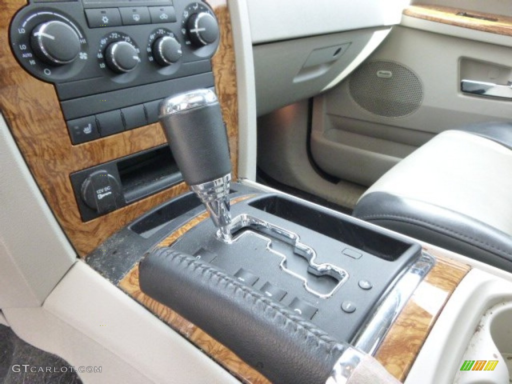 2010 Jeep Grand Cherokee Limited 4x4 Transmission Photos