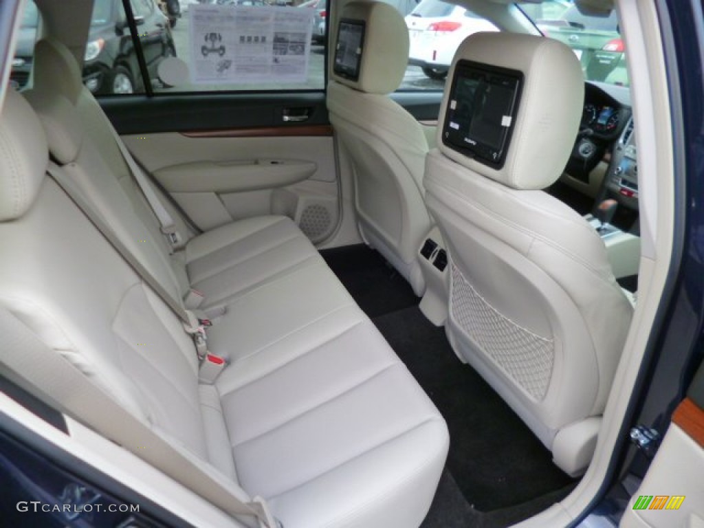 2014 Subaru Outback 3.6R Limited Rear Seat Photo #90917242