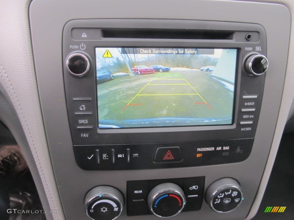 2014 Chevrolet Traverse LS AWD Controls Photos