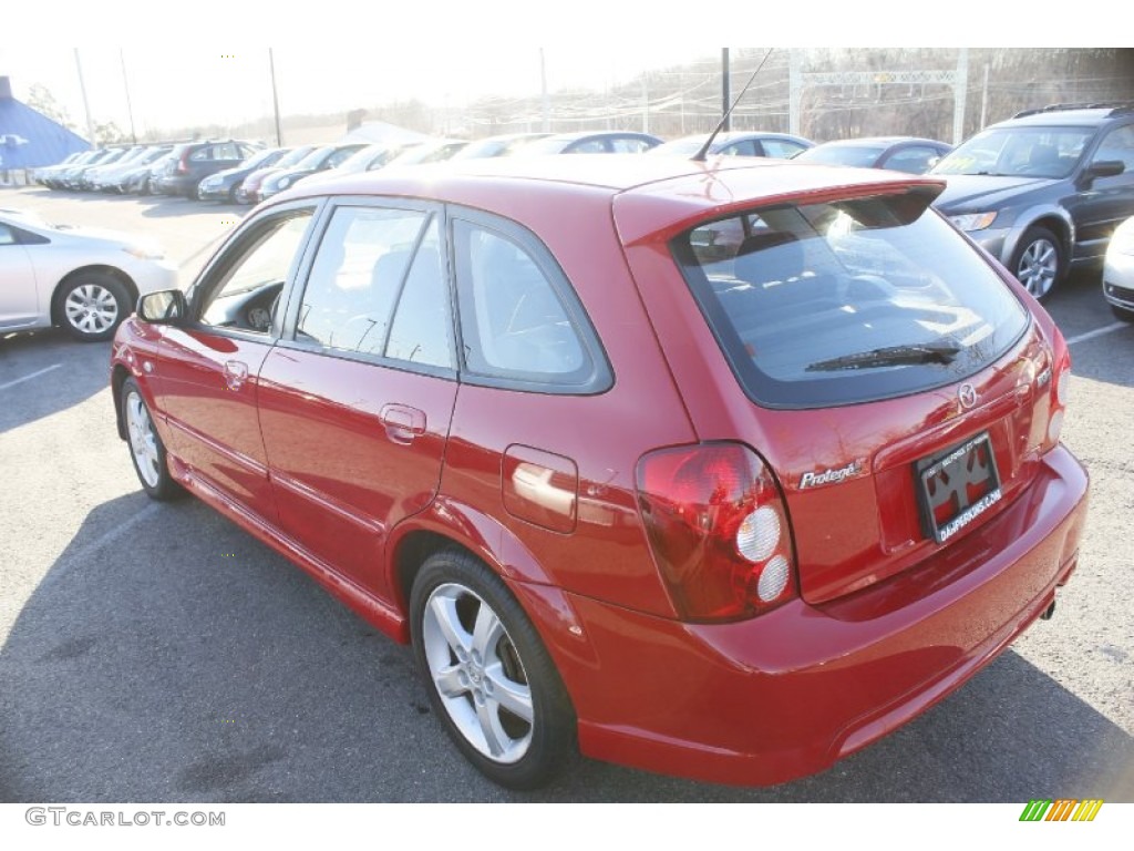 2003 Protege 5 Wagon - Classic Red / Off Black photo #10