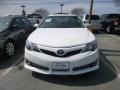 Super White - Camry SE Photo No. 2