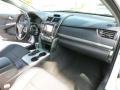 Super White - Camry SE Photo No. 15
