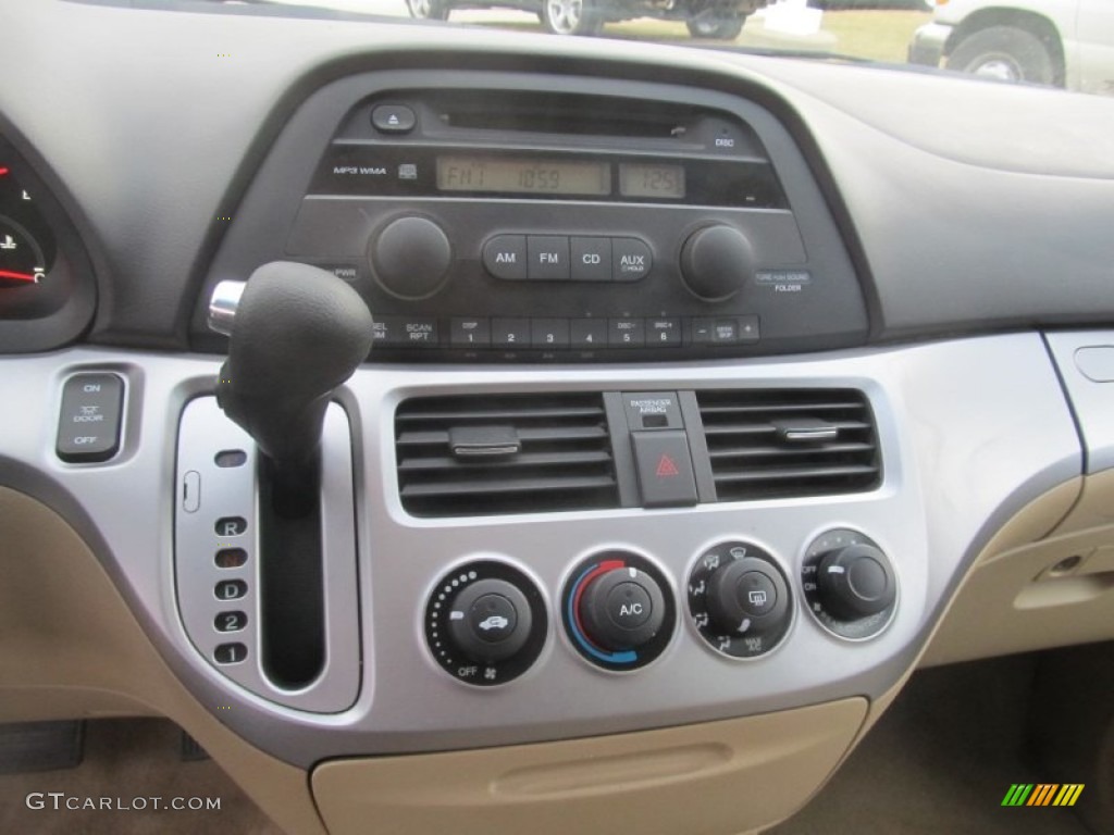 2008 Honda Odyssey LX Controls Photos