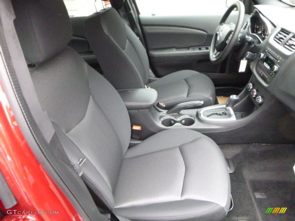 2014 Dodge Avenger SE Interior Color Photos