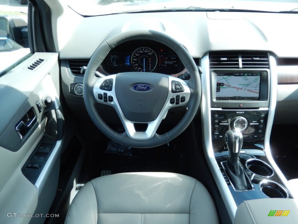 2014 Ford Edge Limited AWD Dashboard Photos