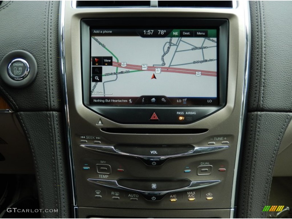 2014 Lincoln MKX FWD Controls Photos