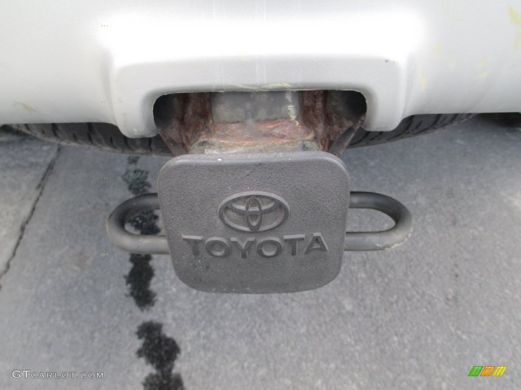 2004 4Runner SR5 4x4 - Natural White / Stone photo #9