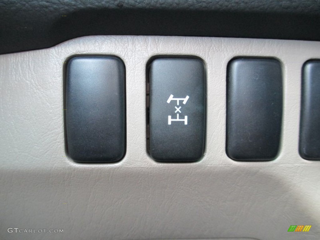 2004 4Runner SR5 4x4 - Natural White / Stone photo #14