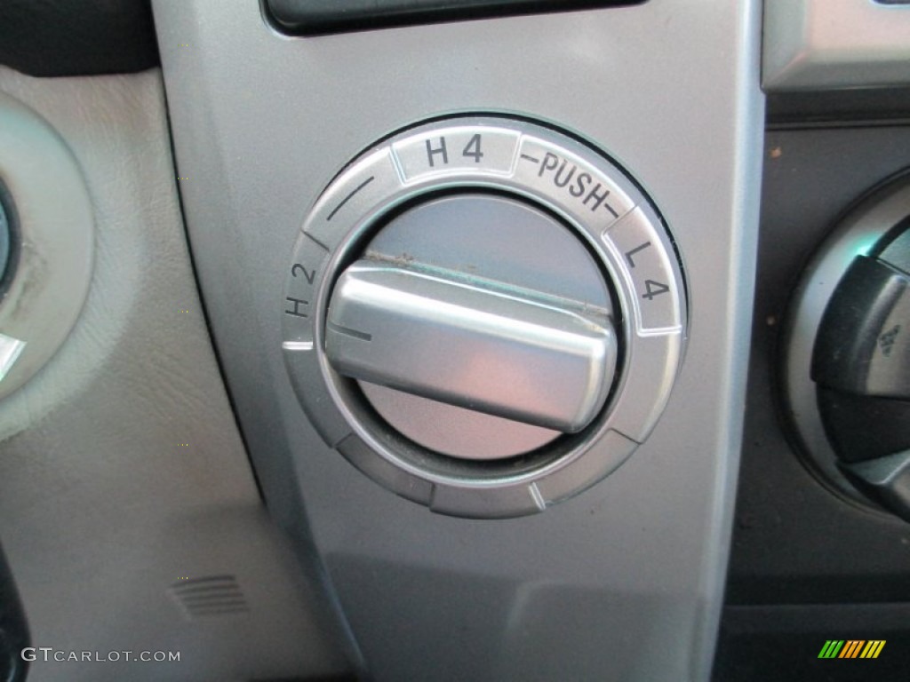 2004 4Runner SR5 4x4 - Natural White / Stone photo #20