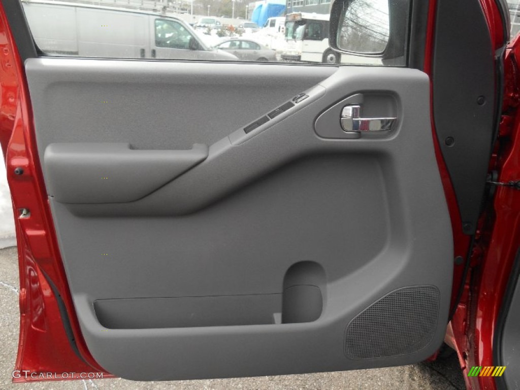 2013 Nissan Frontier SV V6 Crew Cab 4x4 Door Panel Photos