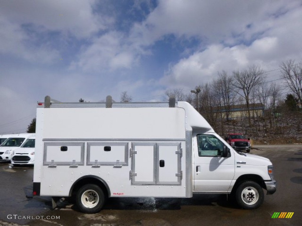 2014 E-Series Van E350 Cutaway Commercial - Oxford White / Medium Flint photo #1